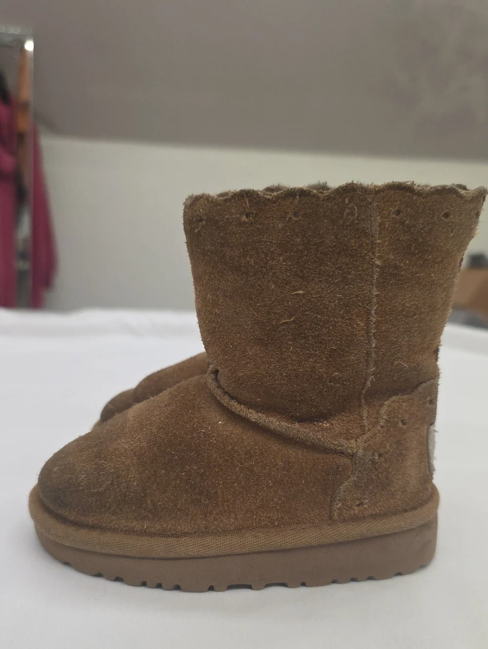 UGG Australia Fame Chestnut Suede Shearling Boots Toddler Size 6